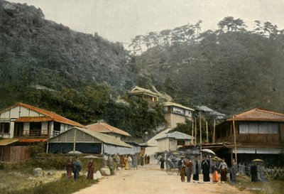 Une Rue A Nunobiki, Pres De Kobe, Eine Straße in Nunobiki, in der Nähe von Kobe, 1900 von Unbekannt