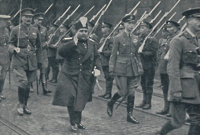 Begrüßung eines weiteren angesehenen ausländischen Besuchers, 1919 von Unbekannt