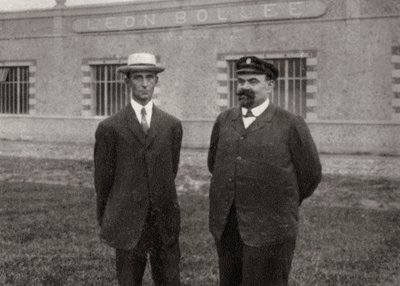 Wilbur Wright, amerikanischer Flieger, und Léon Bollée, französischer Erfinder und Automobilhersteller, 1908 von Unbekannt