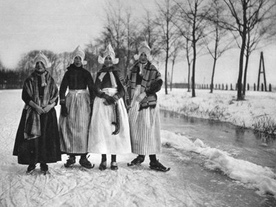 Winter, Volendam, Niederlande, um 1934 von Unbekannt