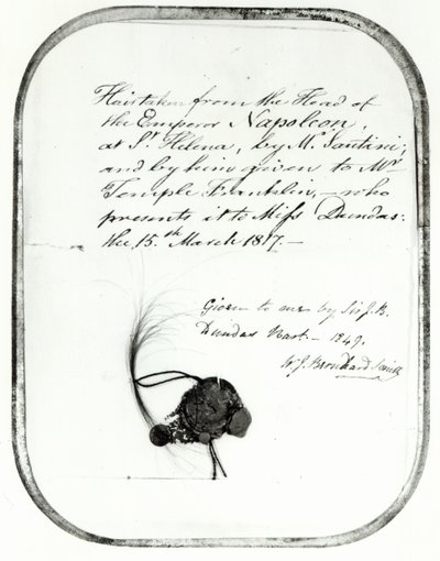 Haar vom Kopf von Kaiser Napoleon, geschnitten von Giovanni Natale Santini und ihm gegeben an William Temple Franklin, 1816 von Unbekannt Unbekannt