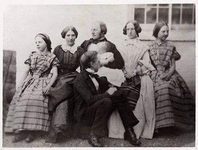 Alexander Parkes, englischer Erfinder und Chemiker, mit seiner Familie, um 1870 von Unbekannt