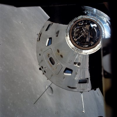 Apollo 17 Kommando-/Servicemodule fotografiert vom Mondmodul in der Umlaufbahn von Unbekannt