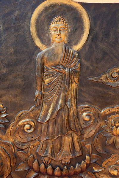 Chua Thien Lam Go buddhistischer Tempel. Shakyamuni Buddha. Varada Mudra: Geste der Wohltätigkeit. Thay Ninh, Vietnam von Unbekannt