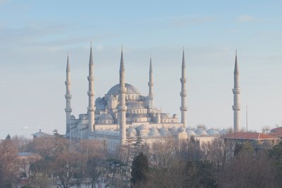 Panoramablick auf die Blaue Moschee kurz vor Sonnenuntergang, Istanbul, Türkei von Unbekannter Künstler
