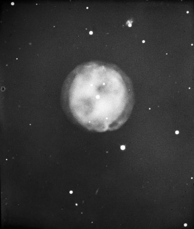 Astronomische Glasplattendia der Eulennebel im Großen Bären (1910) von Unknown photographer