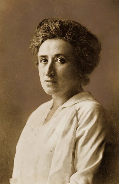 Rosa Luxemburg, um 1911 (Sepia-Druck) von Unknown photographer
