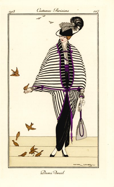 Frau in Halbtrauer-Outfit mit Umhang und Kleid von Victor Lhuer