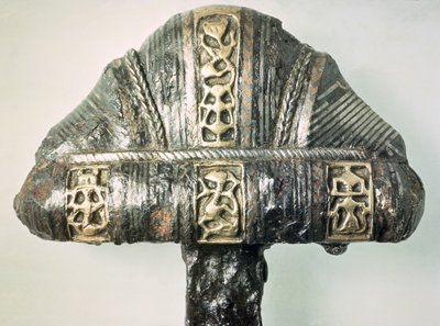 Detail eines Schwertgriffs mit gestempelter Dekoration von Viking