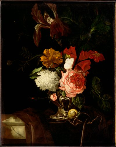 Eine Rose, Iris, Flieder und andere Blumen in einer silbernen Vase mit einer Schnecke und einem Schmetterling auf einem drapierten Sims von Willem van (attr. to) Aelst
