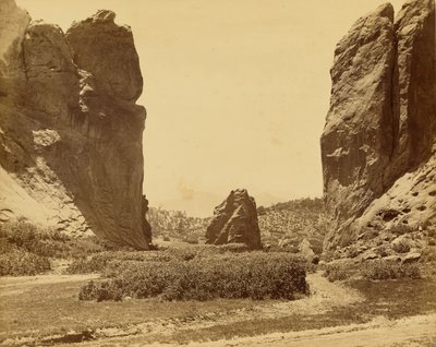 Tor zum Garten der Götter und Pikes Peak von William Henry Jackson