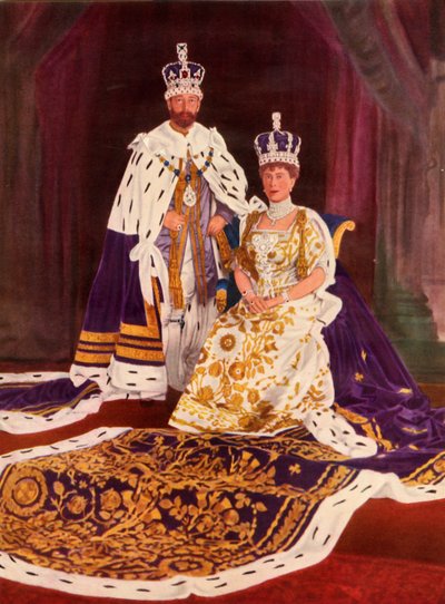 Ihre Majestäten König Georg V. und Königin Mary in ihren Krönungsroben, 1911, 1951 von William and Daniel Downey