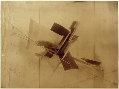 Eck-Konterrelief von Wladimir F. Tatlin