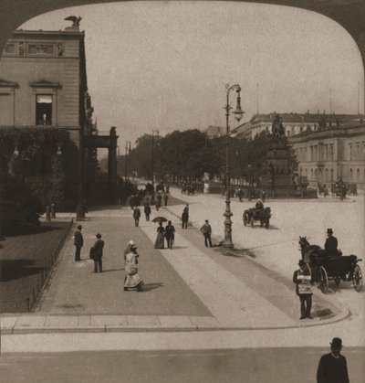 Unter den Linden, Berlin, 1903 von Works and Sun Sculpture Studios