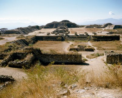Ansicht der nördlichen Plattform (500 v. Chr. - 850 n. Chr.) von Zapotec Zapotec
