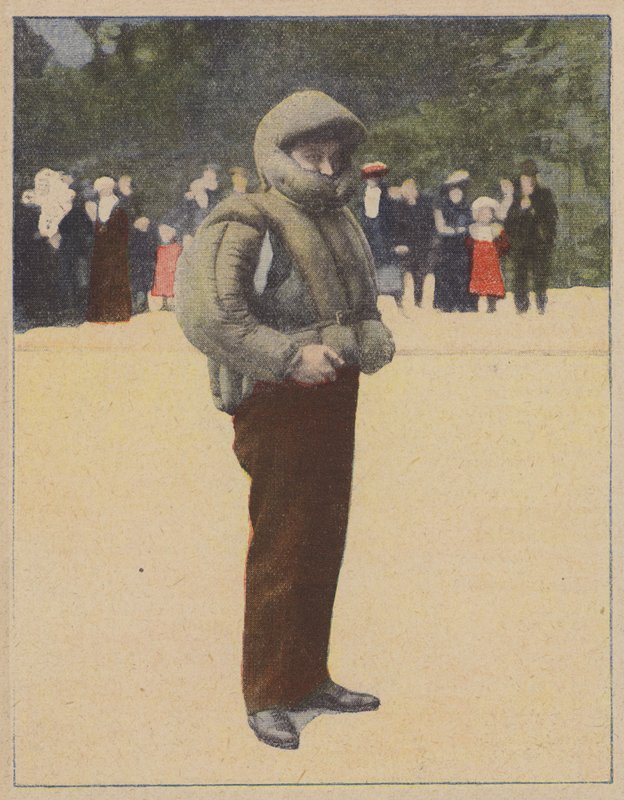 Aufblasbare Jacke zum Schutz von Fliegern bei Abstürzen von (after) English photographer
