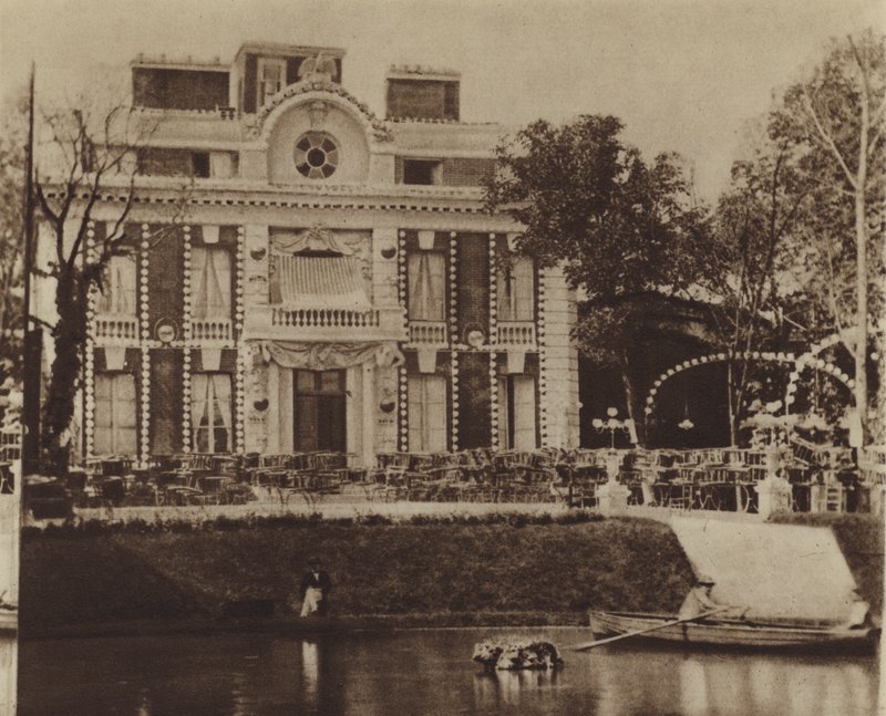 Der Schloss-Rouge Gärten und Boskette von (after) French Photographer