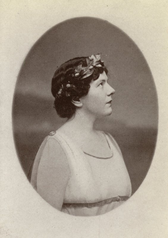 Louise Homer, als Orpheus, in "Orfeo Ed Euridice" von American Photographer