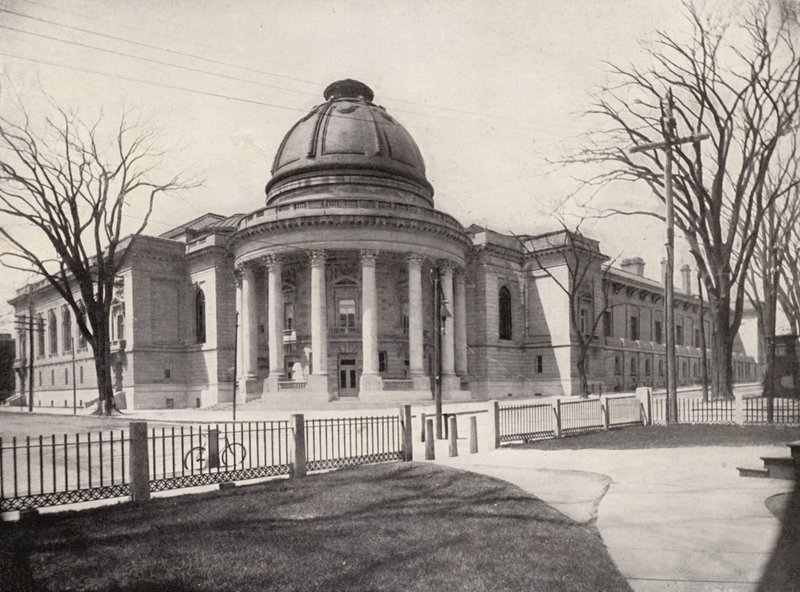 Yale University: "Rotunde," Woolsey Hall links, Yale Speisesaal rechts von American Photographer