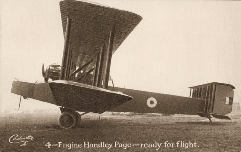 4-Motoriges Handley Page Flugzeug, flugbereit von English Photographer