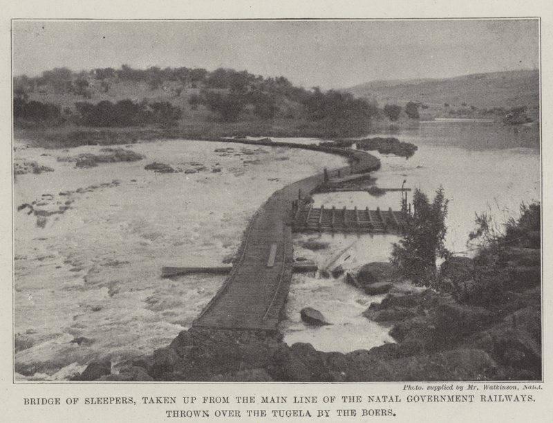 Schlafbrücke, von der Hauptstrecke der Natal Government Railways aufgenommen, von den Buren über den Tugela geworfen von English Photographer