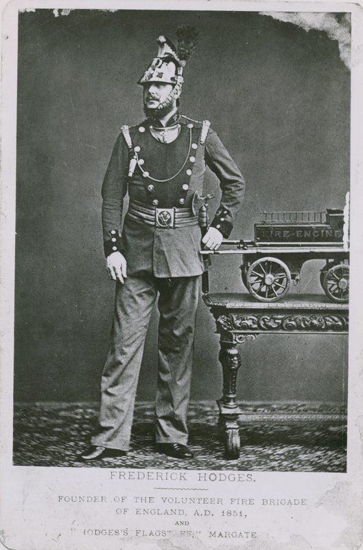 Frederick Hodges, Gründer der Freiwilligen Feuerwehr von England von English Photographer