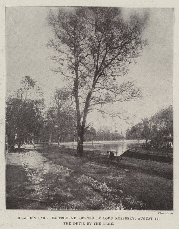 Hampden Park, Eastbourne, eröffnet von Lord Rosebery, 12. August, die Fahrt am See entlang von English Photographer
