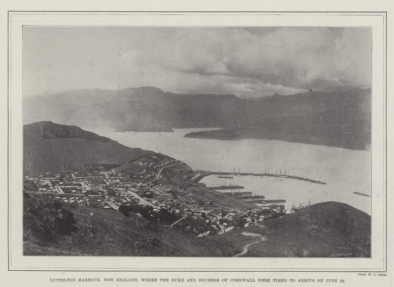 Lyttelton Harbour, Neuseeland, wo der Herzog und die Herzogin von Cornwall am 22. Juni erwartet wurden von English Photographer