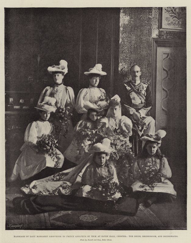 Hochzeit von Lady Margaret Grosvenor mit Prinz Adolphus von Teck in Eaton Hall, Chester, die Braut, der Bräutigam und die Brautjungfern von English Photographer
