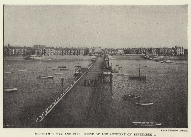 Morecambe Bay und Pier, Schauplatz des Unfalls am 9. September von English Photographer