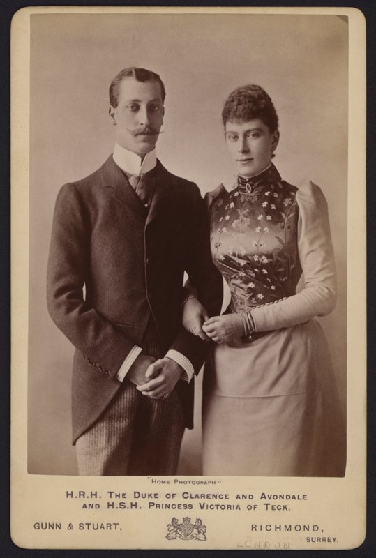 Porträt, Prinz Albert Victor, ältester Sohn von König Edward VII, und Prinzessin Mary von Teck von English Photographer