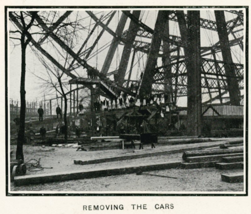Abbau des Großen Rads in Earls Court, London; Abbau der Wagen; aus The Sphere, 13. April 1907 von English Photographer