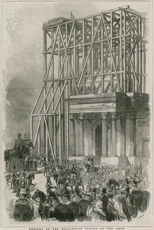 Ankunft der Wellington-Statue am Bogen, Hyde Park Corner, London von English School