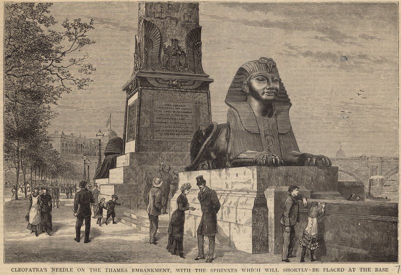 Nadel der Kleopatra am Thames Embankment mit den Sphinxen, die bald an der Basis platziert werden von English School