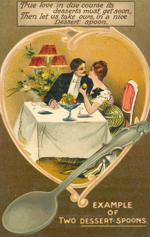 Beispiel von zwei Dessertlöffeln von English School