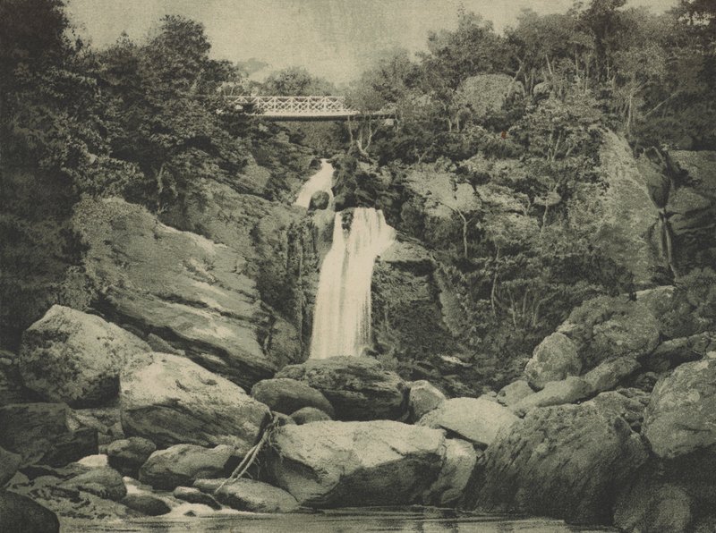 Inversnaid-Wasserfälle, Loch Lomond von English School