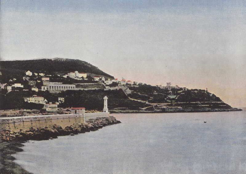 Eingang zum Hafen von Nizza und Mont Boron von European Photographer