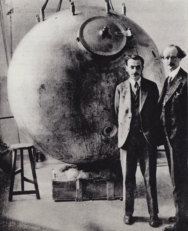 Erster Aufstieg in die Stratosphäre, 28. Mai 1931 von European Photographer