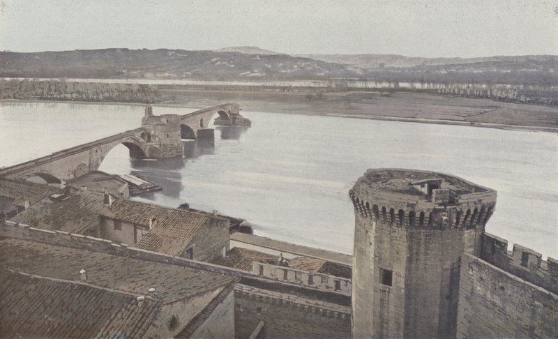 Avignon, Befestigungen und Pont Saint-Benezet von French Photographer
