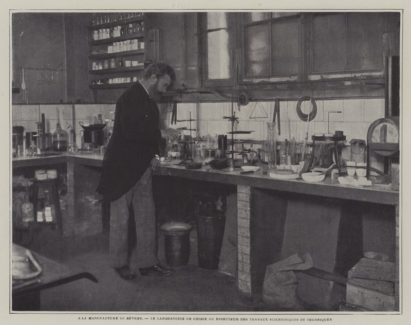 Direktor der wissenschaftlichen und technischen Arbeiten im Chemielabor der Porzellanfabrik von Sèvres, Frankreich von French Photographer