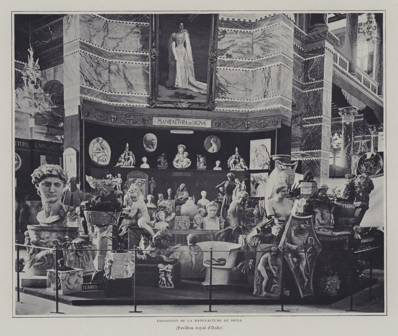 Ausstellung von Waren der Signa-Fabrik, Florenz, im italienischen Pavillon auf der Weltausstellung 1900, Paris von French Photographer