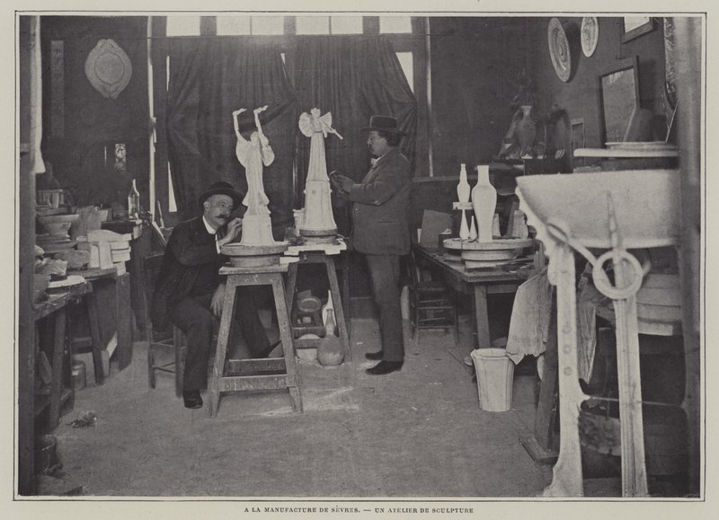 Bildhauerwerkstatt in der Porzellanfabrik von Sèvres, Frankreich von French Photographer