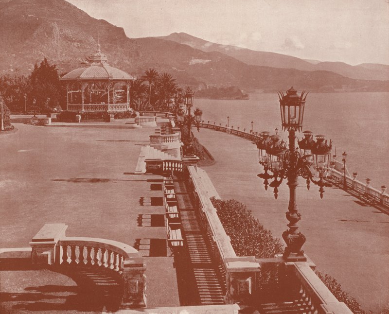 Meerterrasse der Casino-Gärten von French Photographer