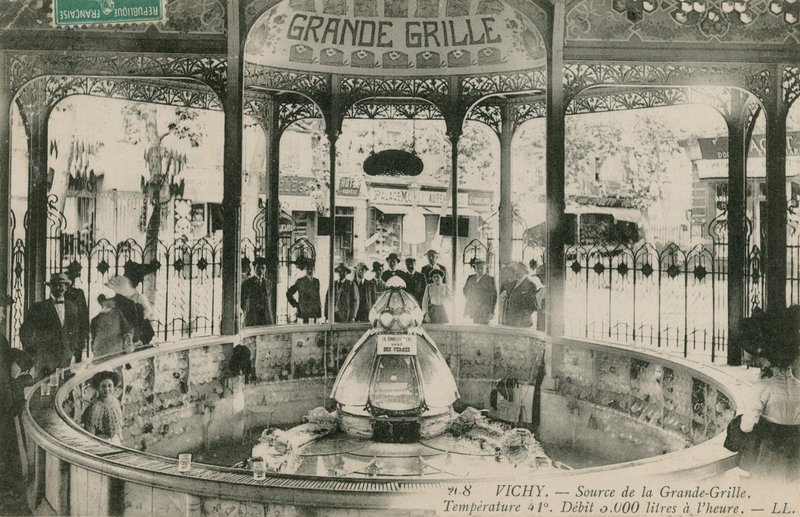 Quelle der Grand Grille Quelle in Vichy. Postkarte gesendet im Jahr 1913 von French Photographer