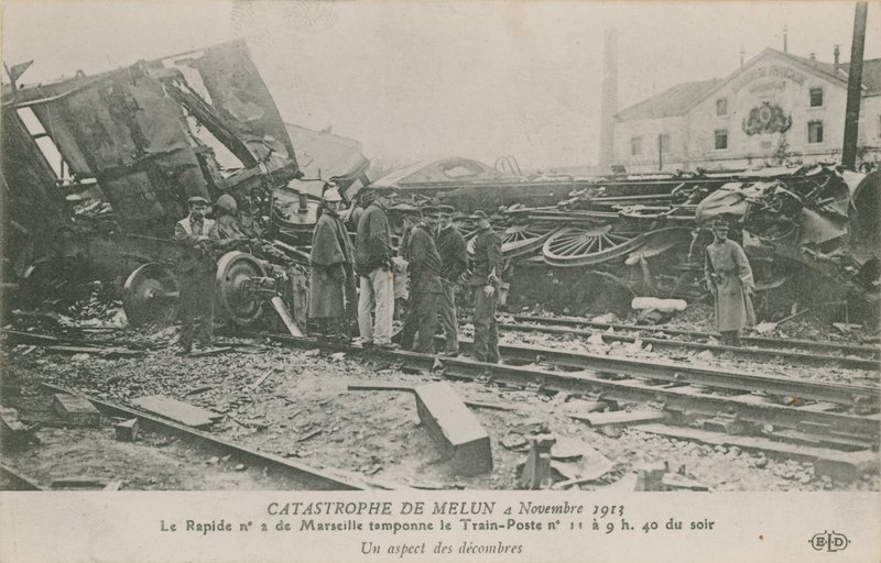 Zugunglück in Melun, Frankreich, 4. November 1913. Blick auf die Trümmer von French Photographer