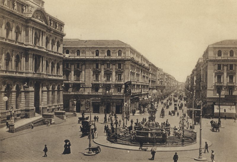 Neapel: Piazza Della Borsa und Rettifilo Corso Umberto I von Italian Photographer
