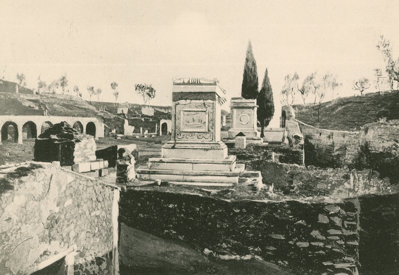 Das Ustrinum oder Krematorium wie es ist (Gravur) von Italian School