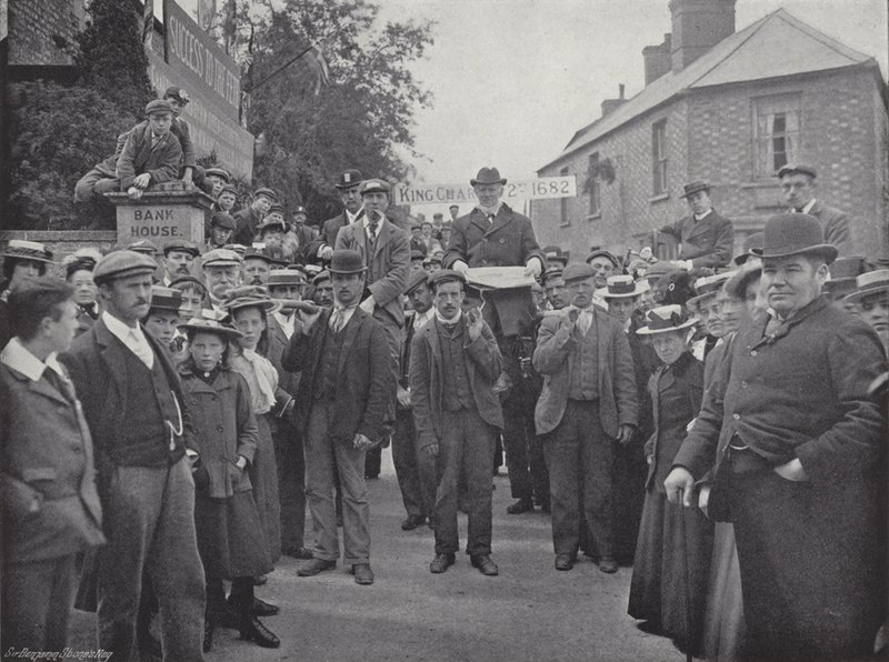Corby Pole Fair, der Vorsitzende mit der Charta von J. Benjamin Stone