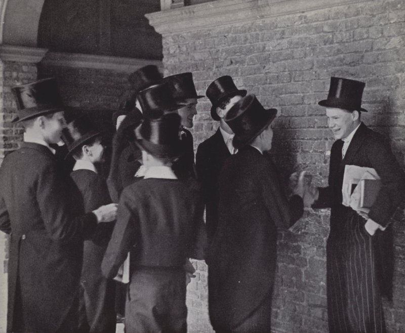 Eton-Jungen, Klatsch von Laszlo Moholy Nagy