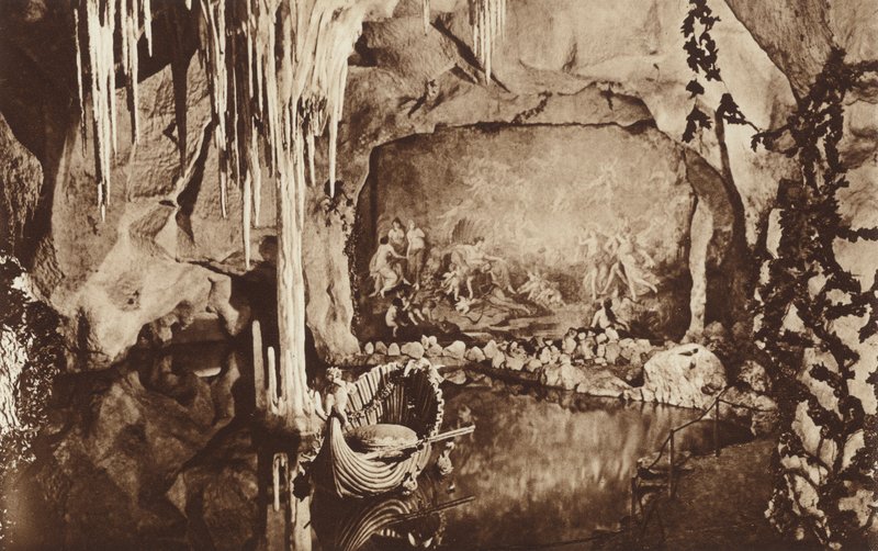 Die Blaue Grotte, nahe dem bayerischen Königsschloss Linderhof von Otto Ballerstedt